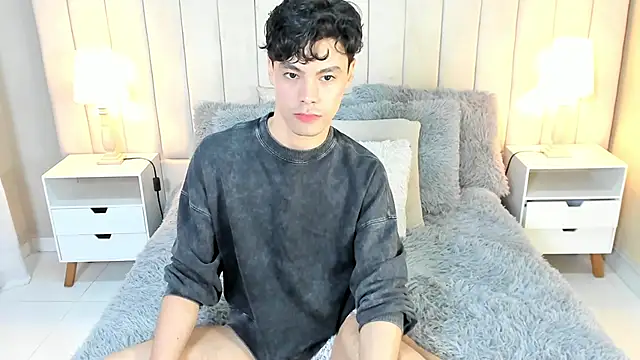 Snapshot of Dammon_Stallion chatting on February 13, 2025, 12:21 pm Dammon Stallion online show from February 13, 2025, 12:21 pm