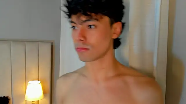 Snapshot of Dammon_Stallion chatting on March 17, 2025, 6:32 pm Dammon Stallion online show from March 17, 2025, 6:32 pm