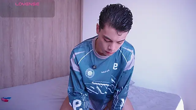 Snapshot of Dammon_Stallion chatting on February 17, 2026, 2:13 pm Dammon Stallion online show from February 17, 2026, 2:13 pm