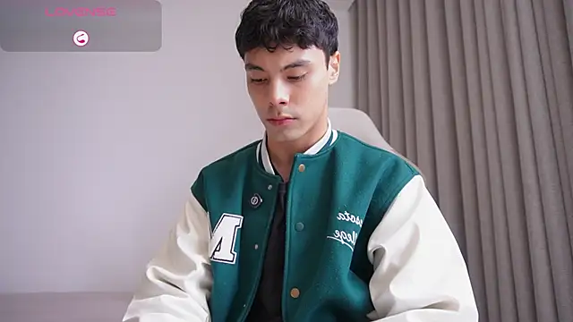 Snapshot of Dammon_Stallion chatting on February 21, 2026, 4:08 pm Dammon Stallion online show from February 21, 2026, 4:08 pm