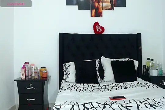 Beautifulkattia online show from January 17, 2025, 9:39 pm