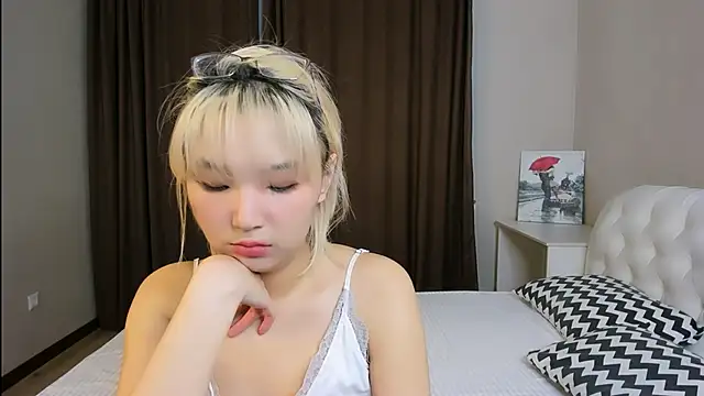 Milla Aheo online show from September 17, 2025, 7:15 pm