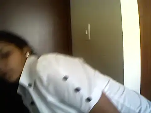 Snapshot of Mahia_M chatting on December 17, 2024, 8:21 pm Mahia M online show from December 17, 2024, 8:21 pm