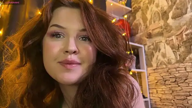 Snapshot of LaurenRossss chatting on March 13, 2025, 5:00 am LaurenRossss online show from March 13, 2025, 5:00 am