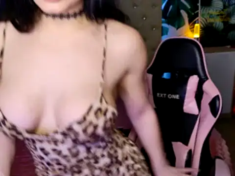 KattieSims online show from February 24, 2025, 1:13 am