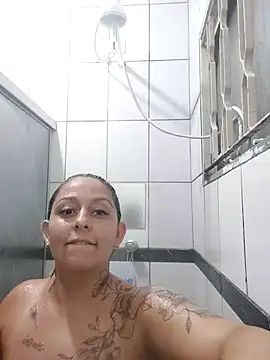 baixinhaloira online show from February 21, 2025, 1:33 am