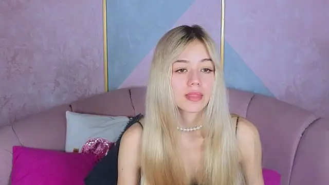 STELLA RICH online show from February 16, 2025, 3:58 am