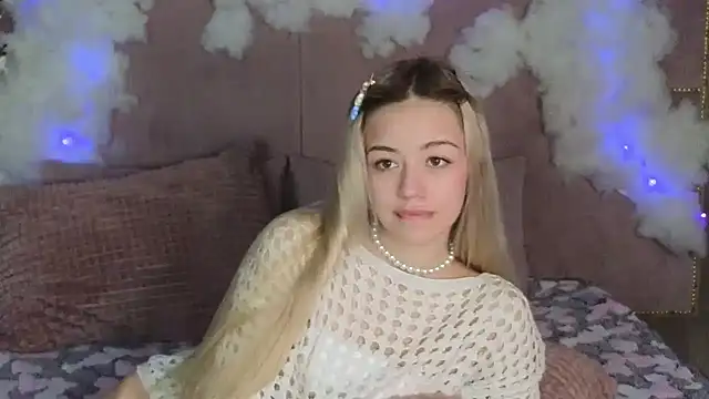 STELLA RICH online show from February 24, 2025, 1:02 am