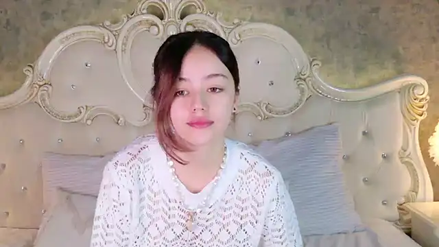 STELLA RICH online show from November 18, 2025, 11:14 am