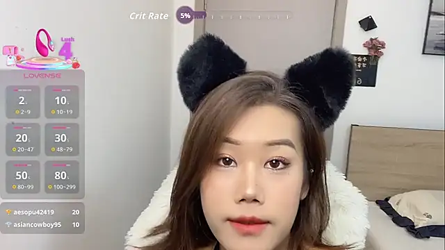 Bella-LL online show from September 15, 2025, 3:45 pm