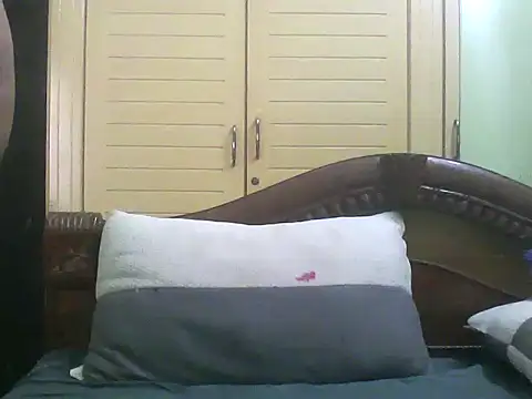 Snapshot of farhaanmacho chatting on June 18, 2026, 10:30 am farhaanmacho online show from June 18, 2026, 10:30 am