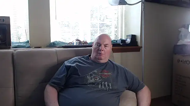 harley99574 online show from September 25, 2025, 3:38 pm