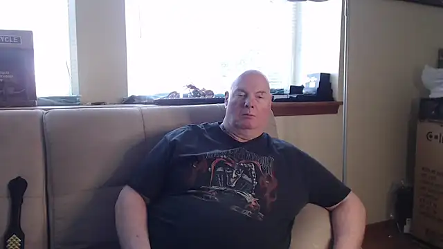 harley99574 online show from December 17, 2025, 5:52 pm