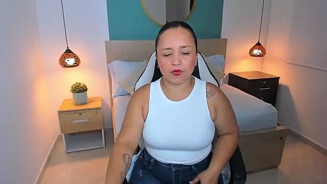 linda rios  online show from January 15, 2025, 7:12 pm