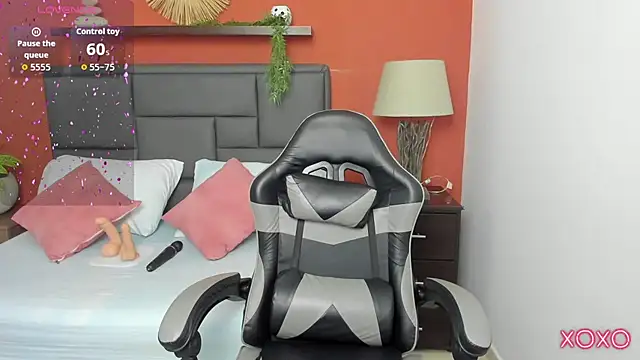 linda rios  online show from October 17, 2025, 7:16 pm