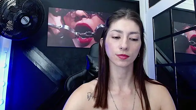 Snapshot of aitana_ag chatting on February 12, 2025, 3:16 pm aitana ag online show from February 12, 2025, 3:16 pm