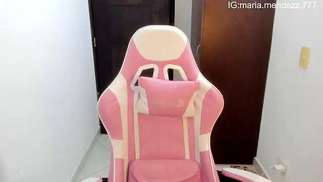 maria mendez  online show from December 2, 2025, 1:55 am