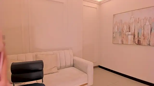 MiaFarrell  online show from April 2, 2026, 5:10 pm