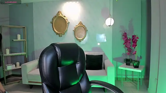 BellaCarteer  online show from February 26, 2026, 12:15 pm