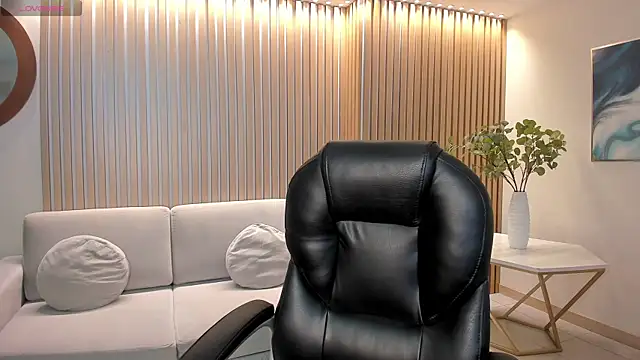 BellaCarteer  online show from April 19, 2026, 10:56 pm