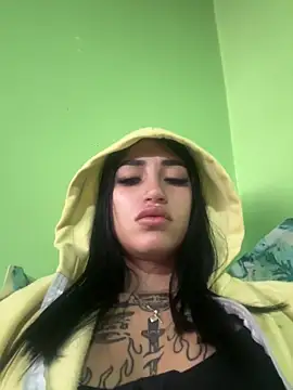 Snapshot of Cassie_howard_ chatting on January 11, 2025, 5:10 am Cassie howard online show from January 11, 2025, 5:10 am