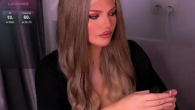 Graciane Lee online show from September 24, 2025, 12:19 pm