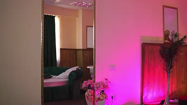 Snapshot of Jenna_Day chatting on February 25, 2025, 10:04 am Jenna Day online show from February 25, 2025, 10:04 am