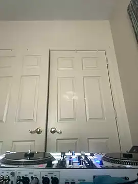 Snapshot of DemonStrokeVezzo chatting on June 2, 2026, 10:34 pm DemonStrokeVezzo online show from June 2, 2026, 10:34 pm