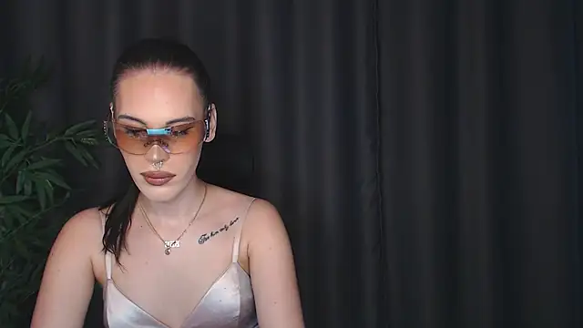 Cassie Bae online show from May 17, 2026, 1:29 pm