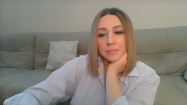 VickyLove047 online show from February 9, 2025, 6:43 am