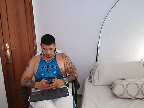 Snapshot of Geishastudios chatting on September 15, 2025, 1:44 pm Geishastudios online show from September 15, 2025, 1:44 pm