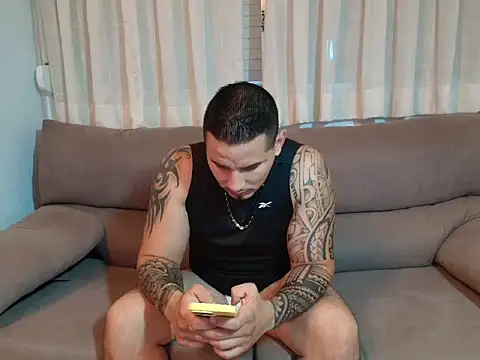 Snapshot of Geishastudios chatting on November 16, 2025, 8:31 am Geishastudios online show from November 16, 2025, 8:31 am