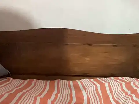 Snapshot of shenLytle chatting on November 22, 2025, 12:37 pm shenLytle online show from November 22, 2025, 12:37 pm