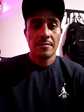 Snapshot of NewBe9D9 chatting on March 4, 2025, 10:46 am NewBe9D9 online show from March 4, 2025, 10:46 am