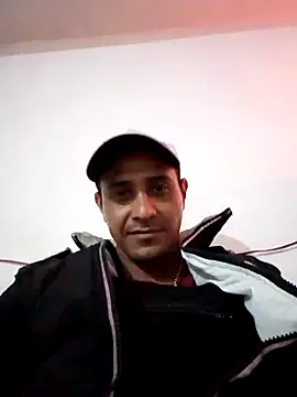 Snapshot of NewBe9D9 chatting on March 7, 2025, 2:36 am NewBe9D9 online show from March 7, 2025, 2:36 am