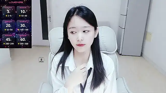 CN-Babycat online show from February 26, 2025, 1:53 am