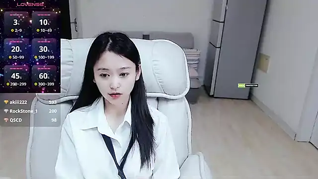 CN-Babycat online show from February 26, 2025, 1:19 pm