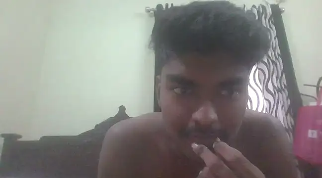 Snapshot of funcracker chatting on January 19, 2025, 6:31 am funcracker online show from January 19, 2025, 6:31 am