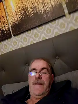 farock online show from January 1, 2025, 2:31 pm