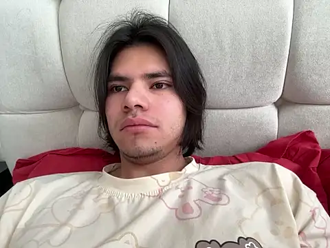Snapshot of Mat_Vergara20 chatting on February 2, 2025, 5:37 pm Mat Vergara20 online show from February 2, 2025, 5:37 pm