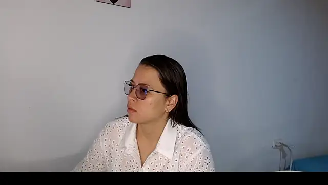 Paloma Desire online show from November 7, 2025, 1:00 pm