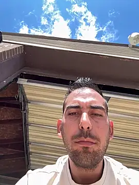 Cruz03 online show from April 5, 2026, 4:48 pm