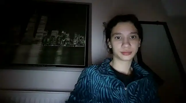 Snapshot of maiaandreea chatting on March 10, 2025, 9:18 pm maiaandreea online show from March 10, 2025, 9:18 pm