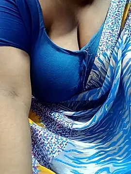 Hot-Manshi2 online show from November 5, 2025, 6:41 pm