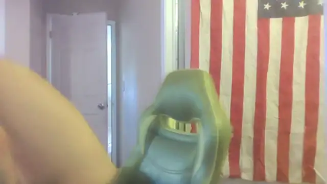 Snapshot of Huntzg23 chatting on June 13, 2026, 8:40 pm Huntzg23 online show from June 13, 2026, 8:40 pm