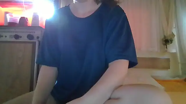 Snapshot of Eleni_Pappa chatting on May 17, 2026, 8:01 am Eleni Pappa online show from May 17, 2026, 8:01 am