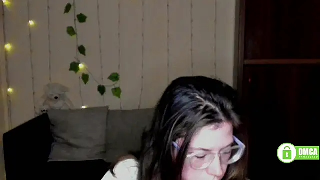 Alicia redfollow online show from February 26, 2025, 3:30 pm