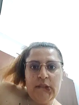 Miss balloonsmila online show from January 9, 2025, 2:54 am