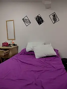 Miss balloonsmila online show from February 11, 2025, 9:03 pm