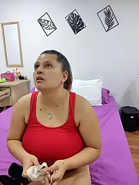 Miss balloonsmila online show from February 13, 2025, 9:17 pm